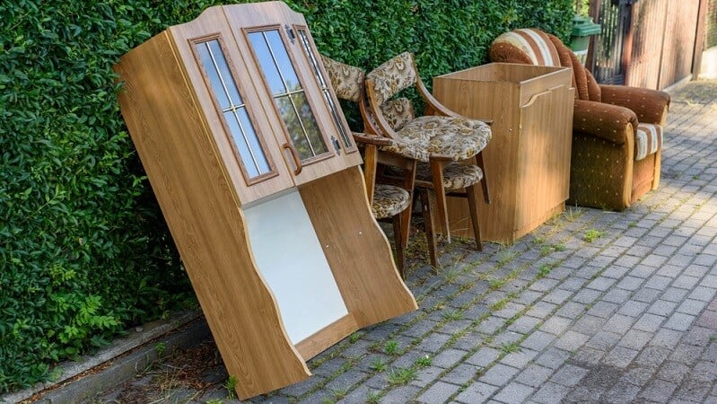 How to start a junk removal business