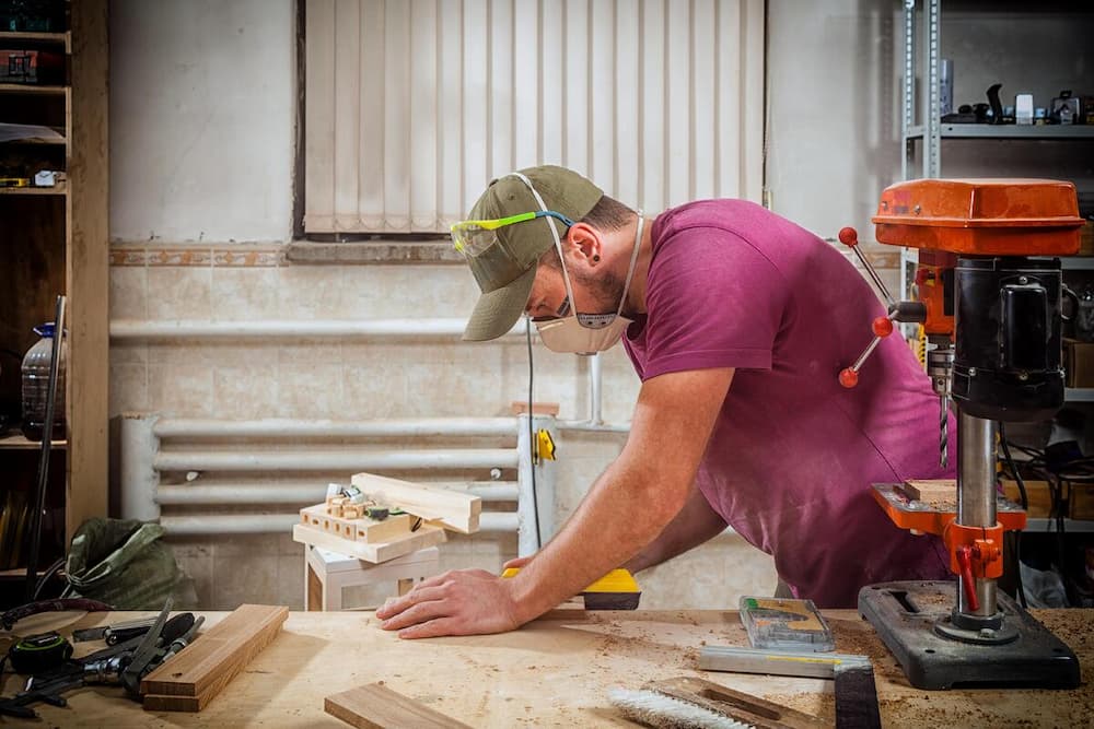 Carpentry business ideas: Grow your business by choosing a specialty